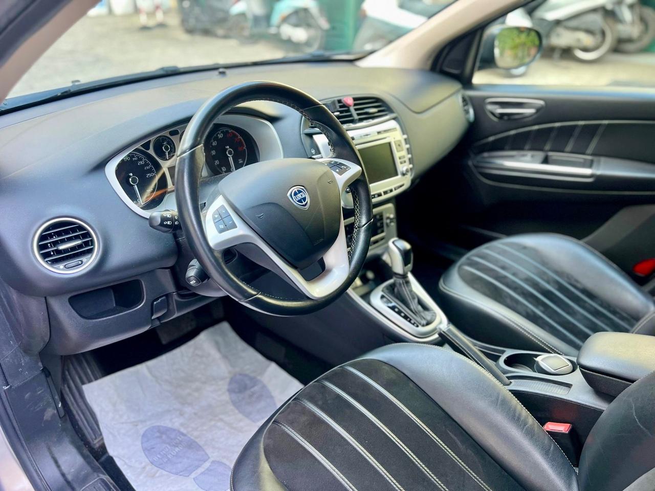 Lancia Delta 1.8 Di T-Jet Sportronic Platino GPL