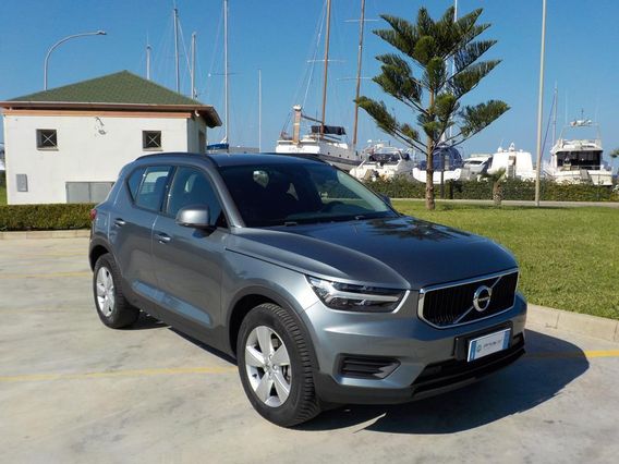 VOLVO XC40 D3 Geartronic Momentum