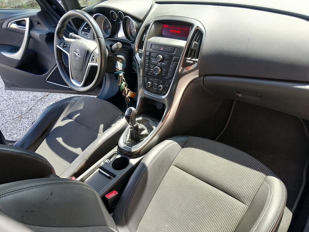 Opel Astra 1.7 CDTI tutta tagliandata Opel perfetta pari al nuovo unica proprietaria