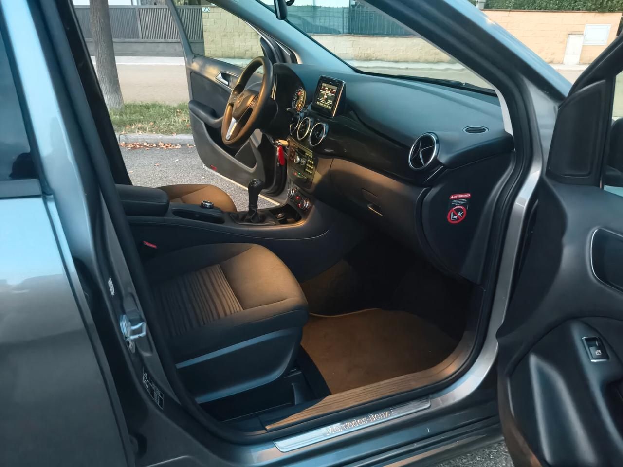 Mercedes B 180 CDI 14 SOLO 132.000 KM
