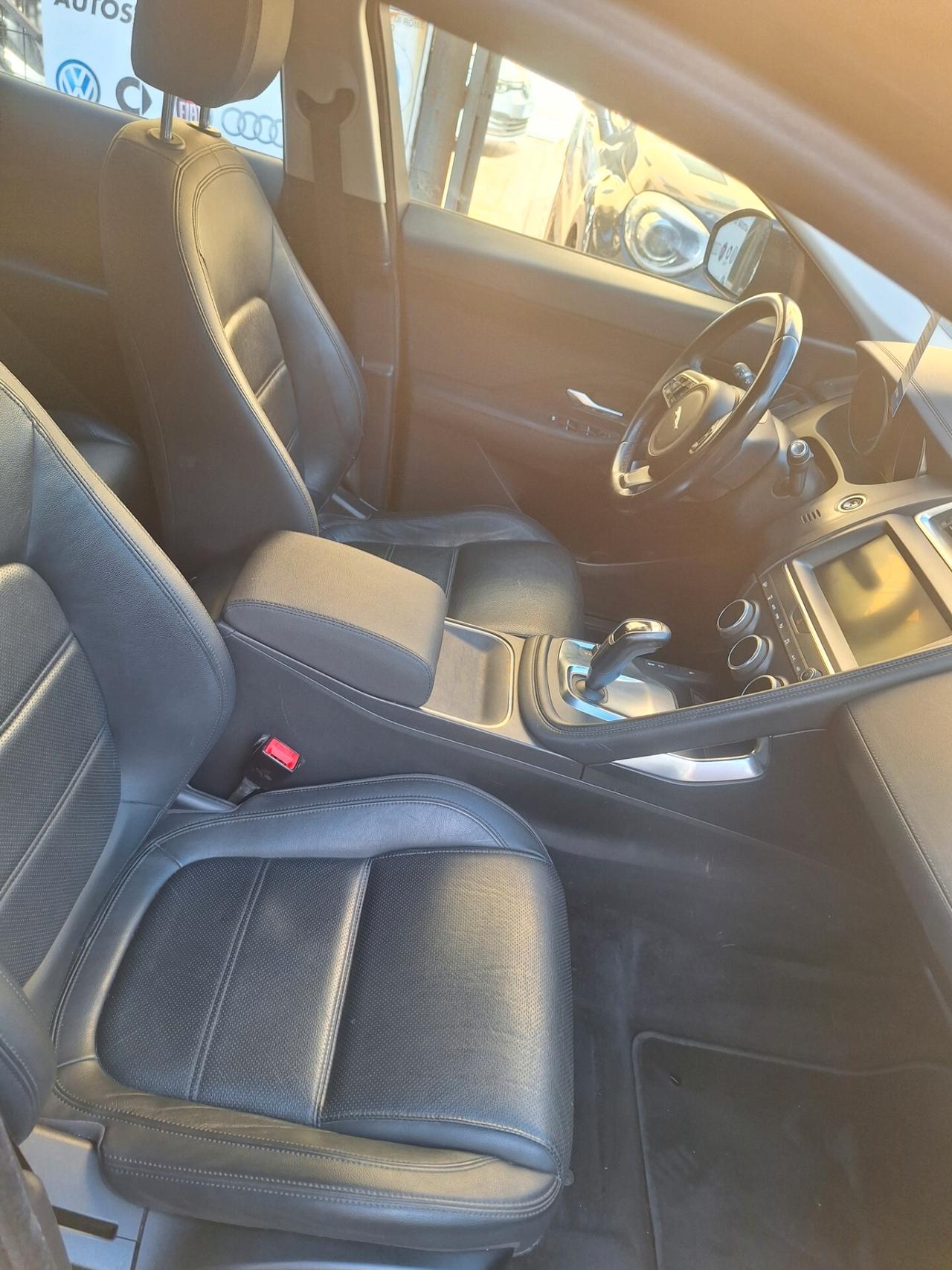 Jaguar E-Pace 2.0D 150 CV