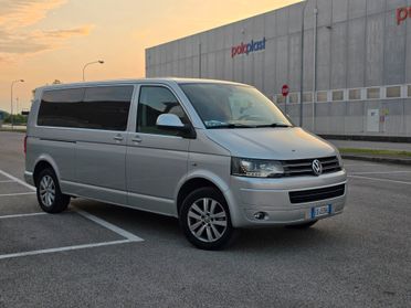 Volkswagen Caravelle 2.0 BiTDI 180CV DSG Highline