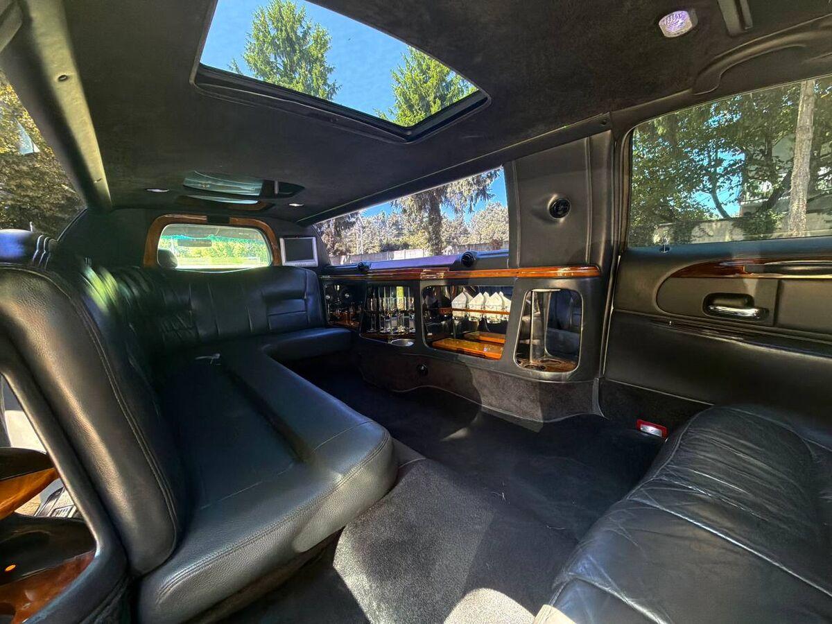 Ford Lincoln Town Car Executive Series