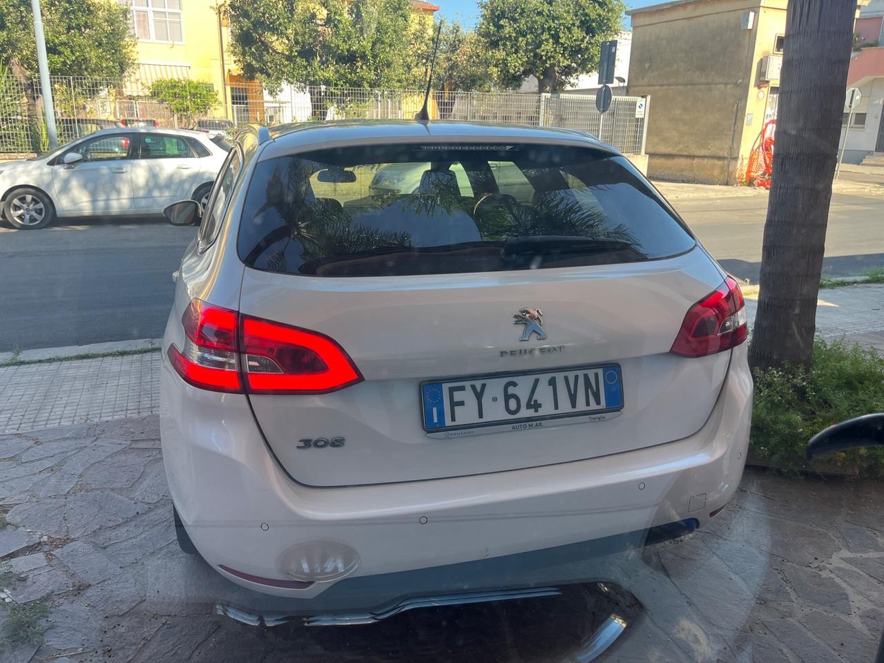 Peugeot 308 PureTech Turbo 130 S&S SW Allure