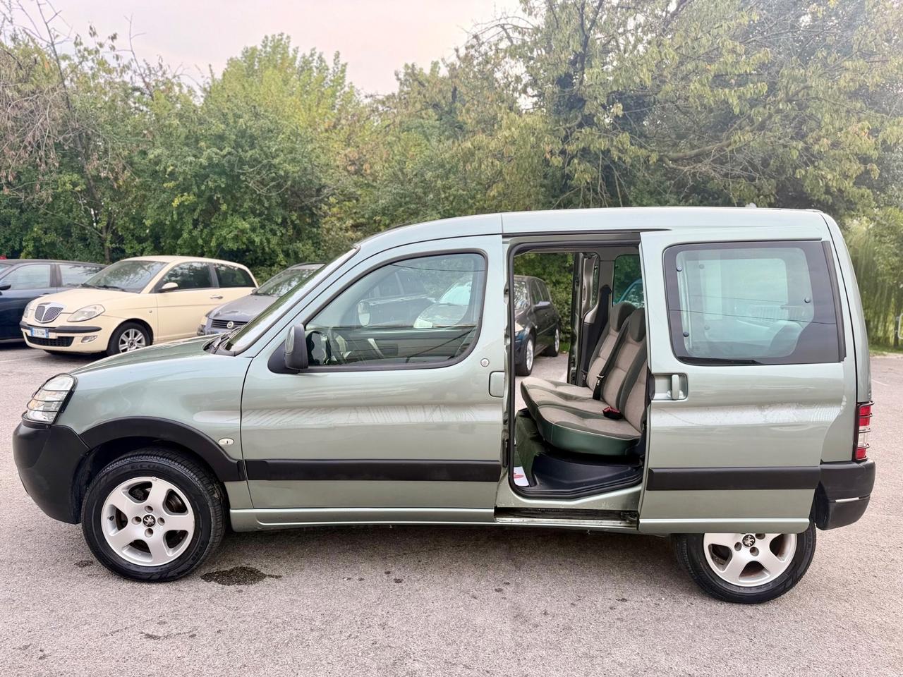 Peugeot Ranch 1.6 HDi 5p. Lee