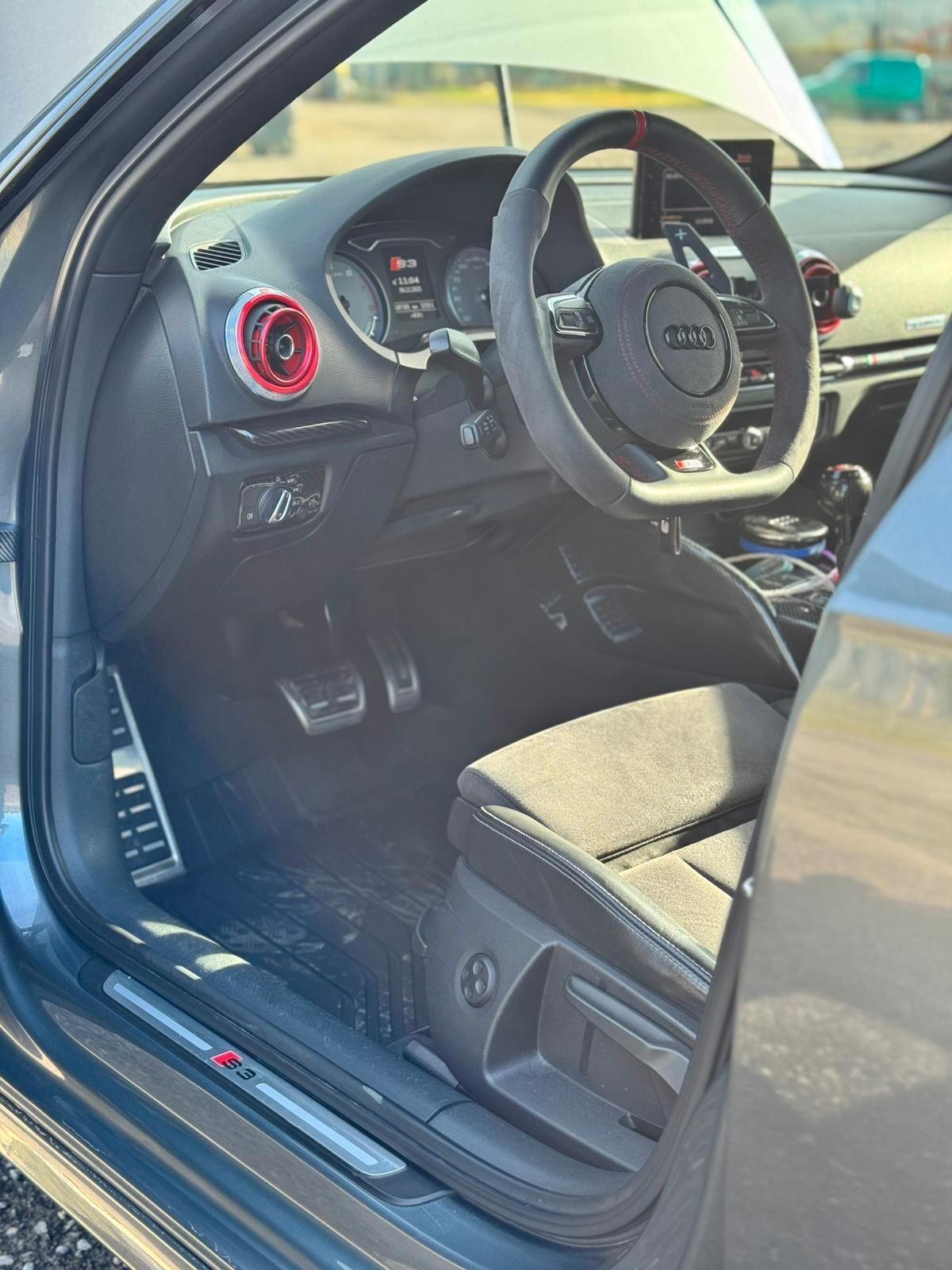 Audi S3 SPB 2.0 TFSI quattro S tronic