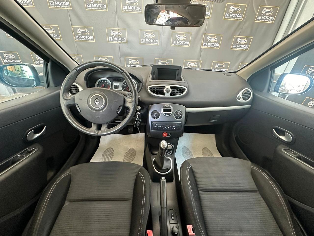 Renault Clio 1.2 16V 5 porte Dynamique