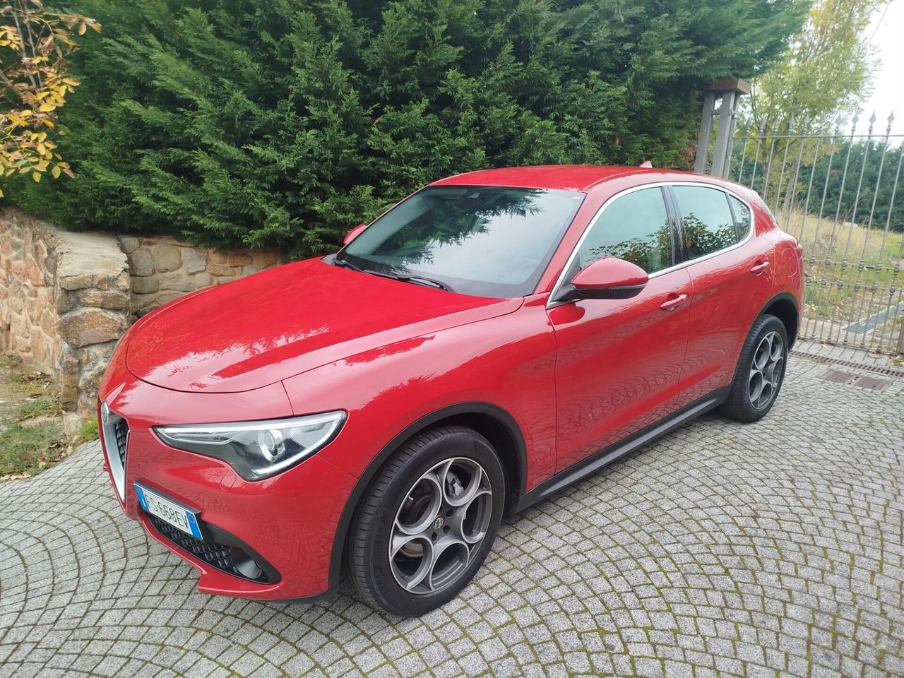 Alfa Romeo Stelvio 2.2 Turbodiesel 210 CV AT8 Q4 Super