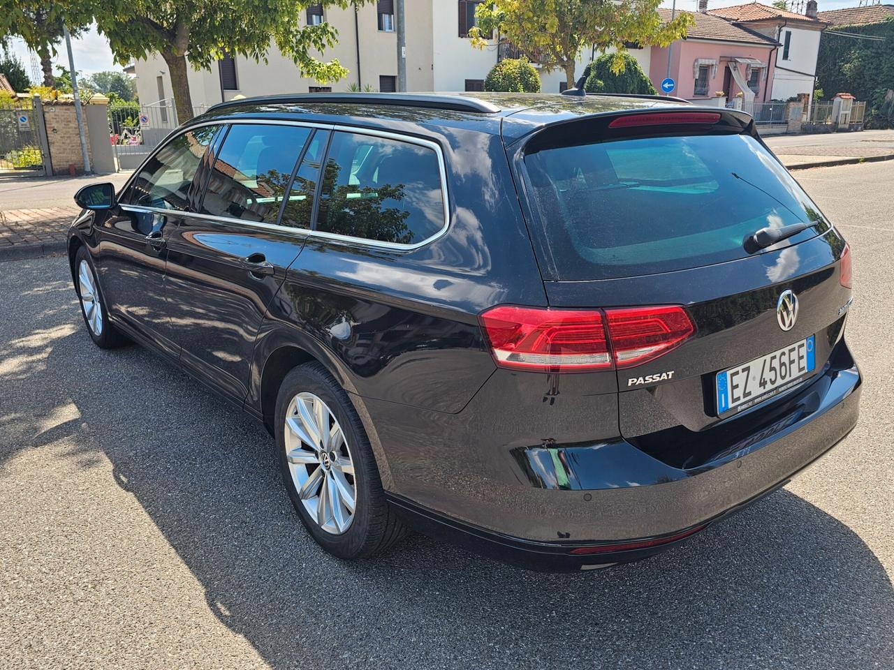 Volkswagen Passat Station Wagon 2.0 TDI 150 cv EURO 6 Dsg Comfortline Ok Permute / Navigatore