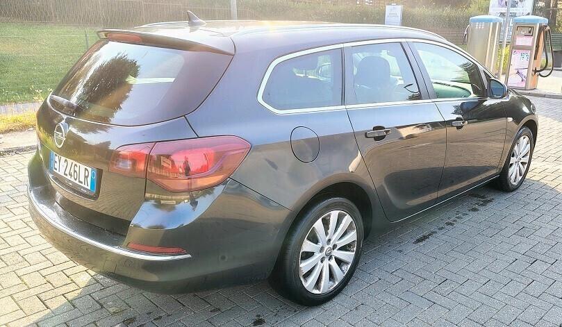 Opel Astra 1.4 Turbo 140CV Sports Tourer GPL Tech Cosmo
