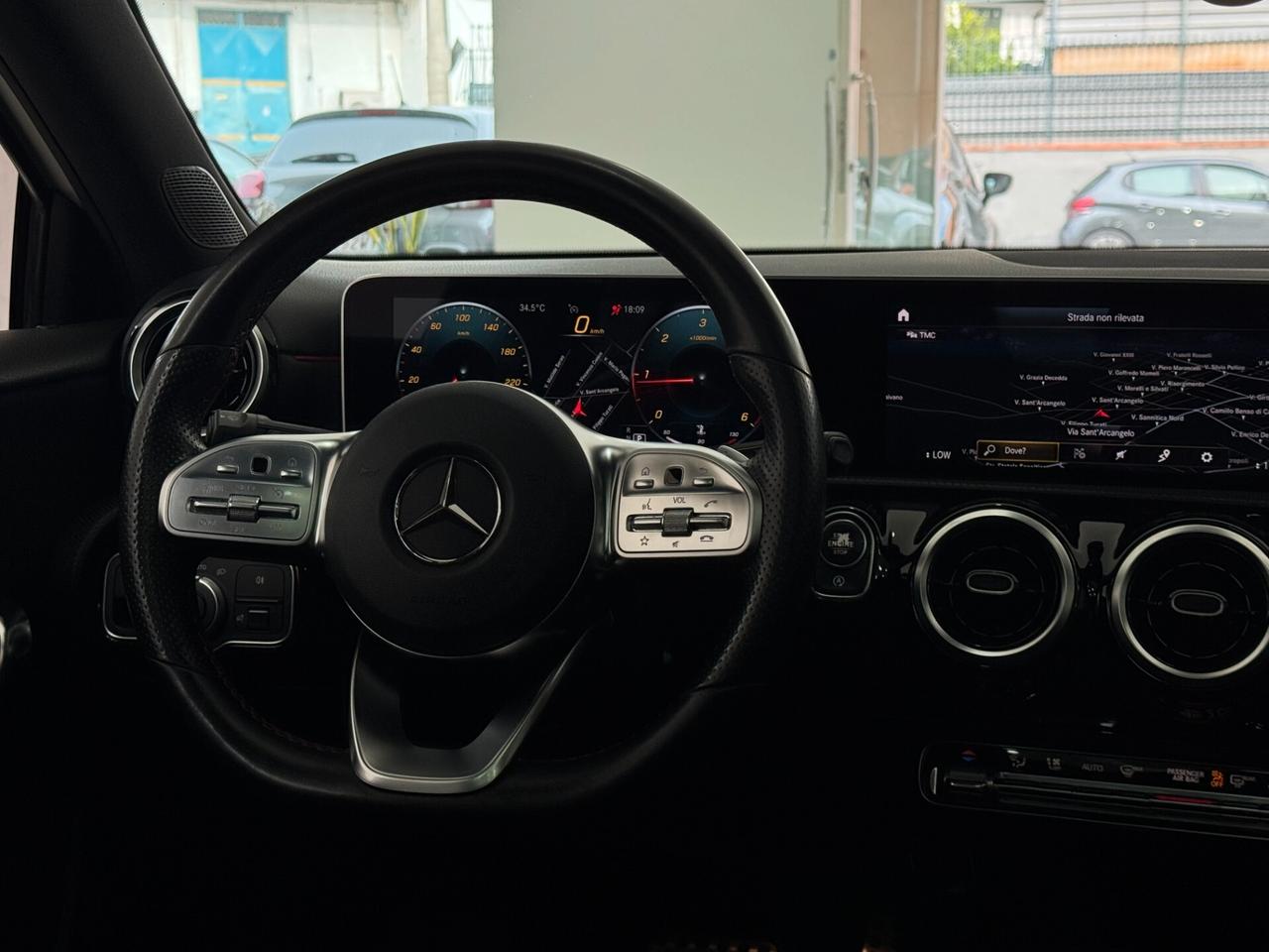 Mercedes Classe A180d Automatic Premium AMG W177