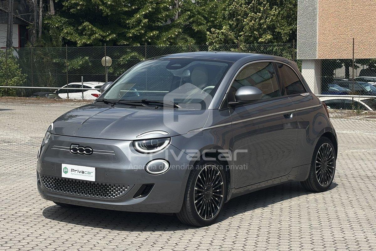 FIAT 500e Berlina 42 kWh La Prima