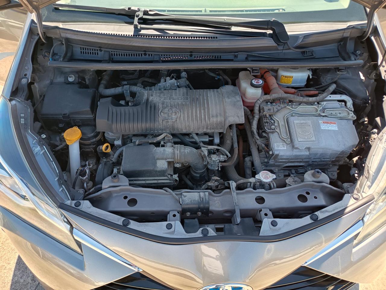 Toyota Yaris 1.5 Hybrid 5 porte Active