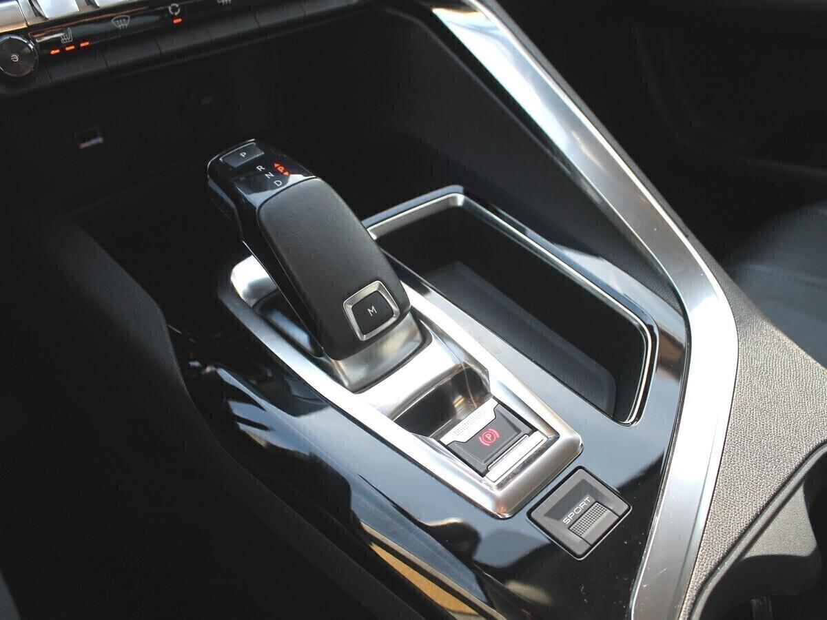 Peugeot 3008 1.5hdi Allure EAT8 TETTO PELLE LED CAM