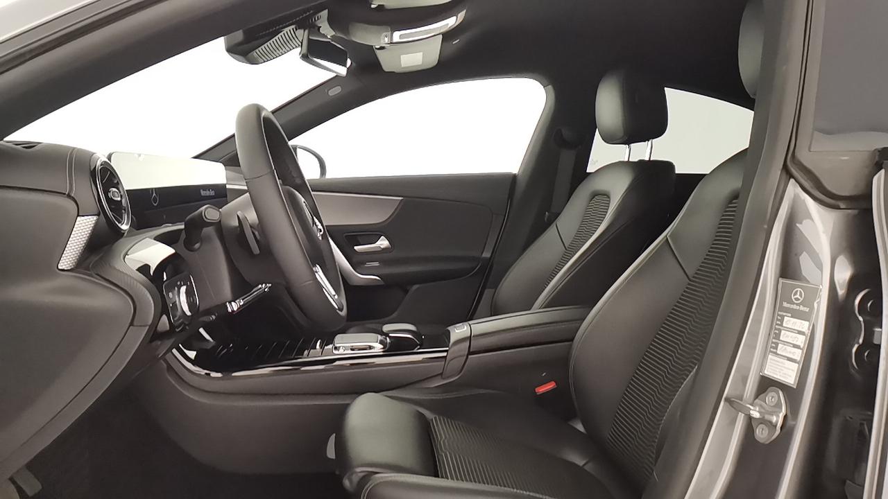 Mercedes-Benz CLA Coupe - C118 - CLA Coupe 180 d Sport auto