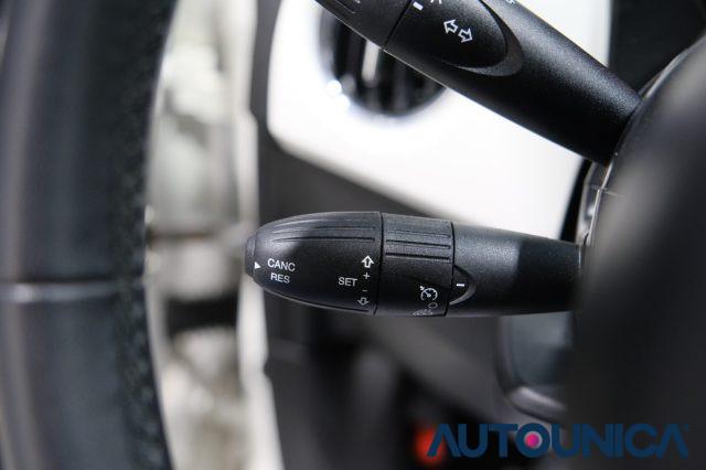 FIAT 500 1.0 HYBRID NEOPATENTATI FARI LED