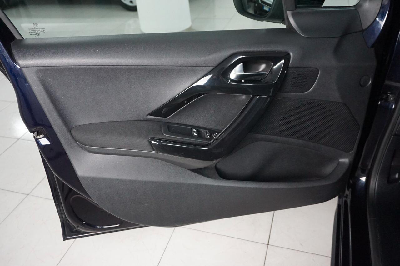 Peugeot 208 PureTech 82 5 porte Access