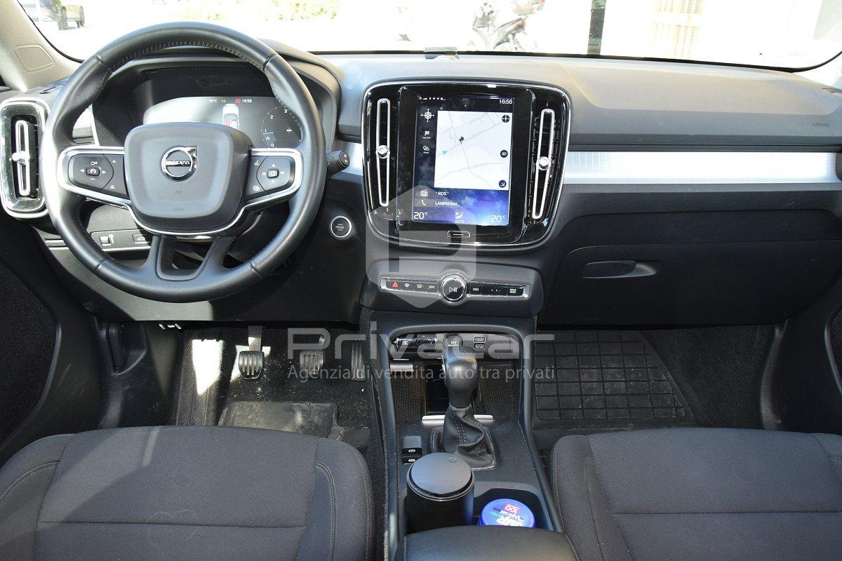 VOLVO XC40 D3 Momentum Pro