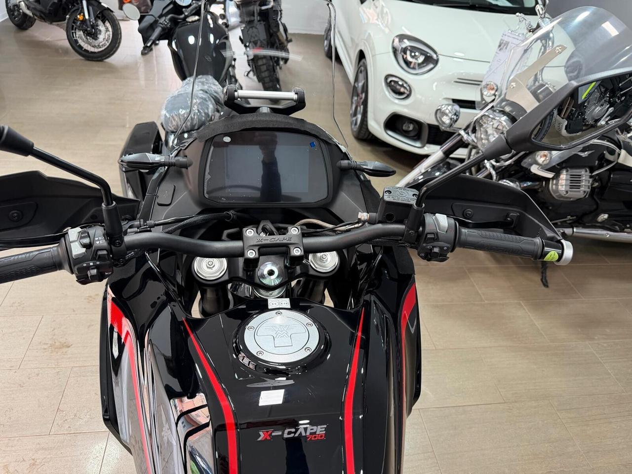 Moto Morini X-Cape 700 TOTAL BLACK DA 70 EURO AL MESE