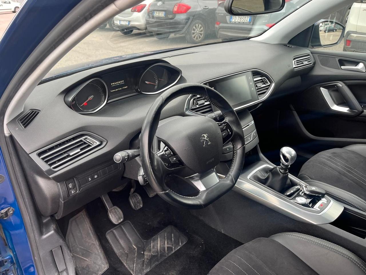 Peugeot 308 BlueHDi 120 S&S Allure