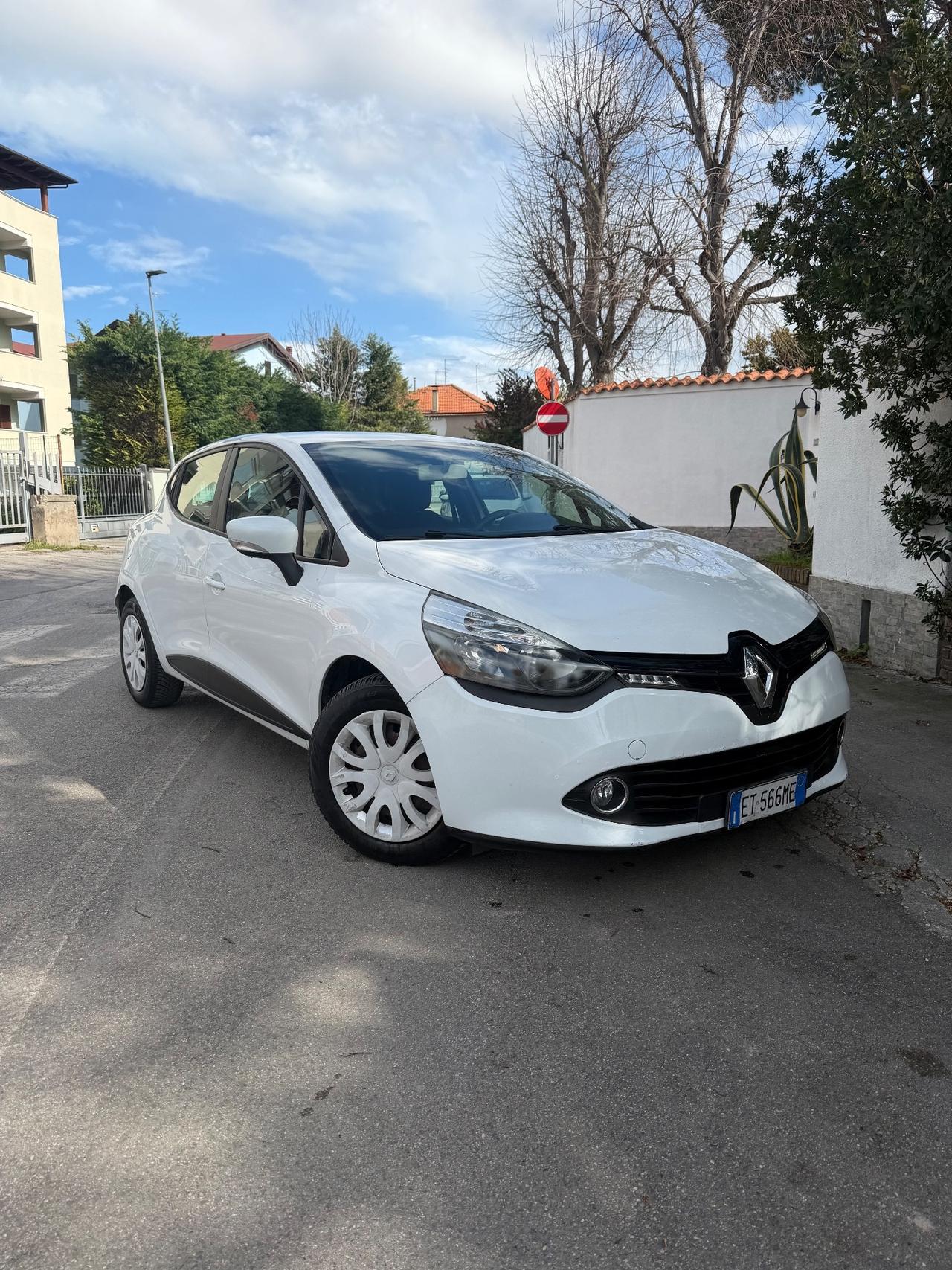Renault Clio 1.5 dCi 8V 75CV 5 porte Wave