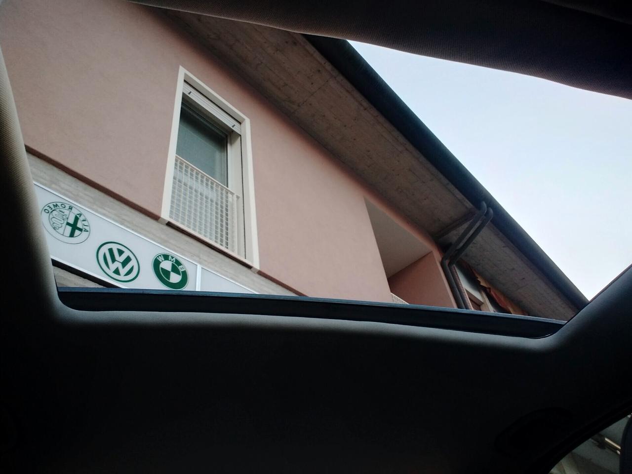 BMW 528 i E39 ATTIVA 193CV TARGA ORIGINALE / INTERNI PELLE / TETTO / AUTOMATICA