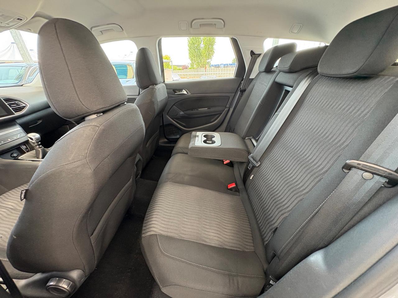 Peugeot 308 1.6 e-HDi 115 CV Stop&Start SW Business