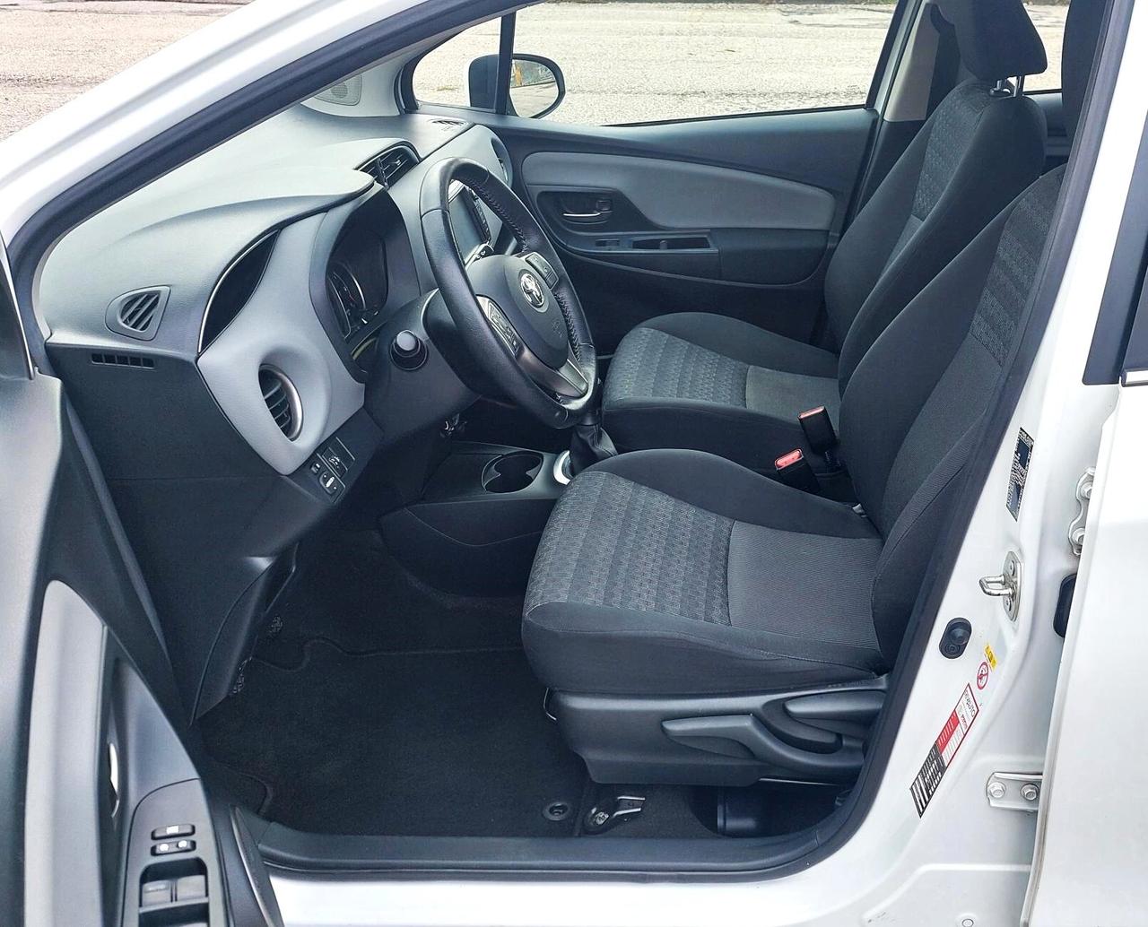 TOYOTA YARIS 1.0-UNICO PROPRIETARIO-NEOPATENTATI