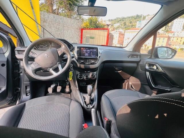 Peugeot 208 PureTech 82 5 porte Allure