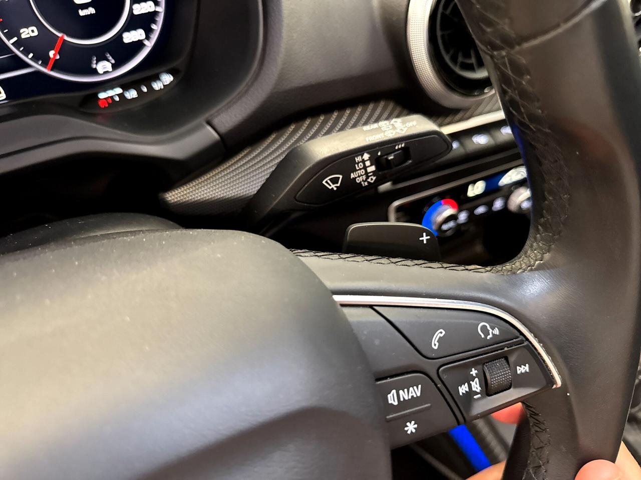 Audi Q2 35 TDI quattro S tronic line Edition