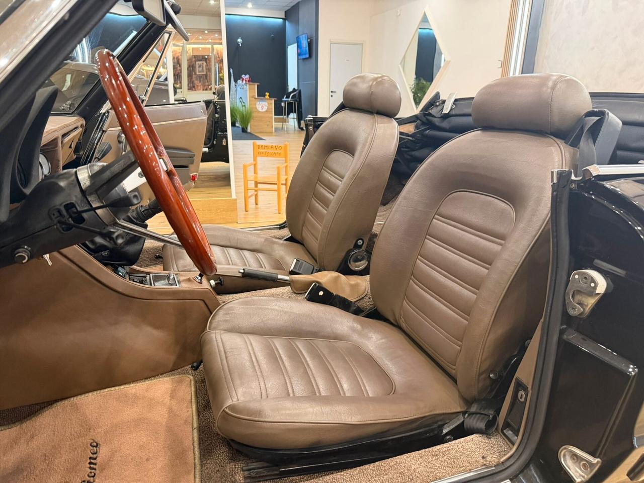 Alfa Romeo Spider 1.6