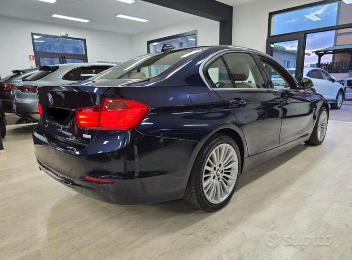 BMW 320d LUXURY