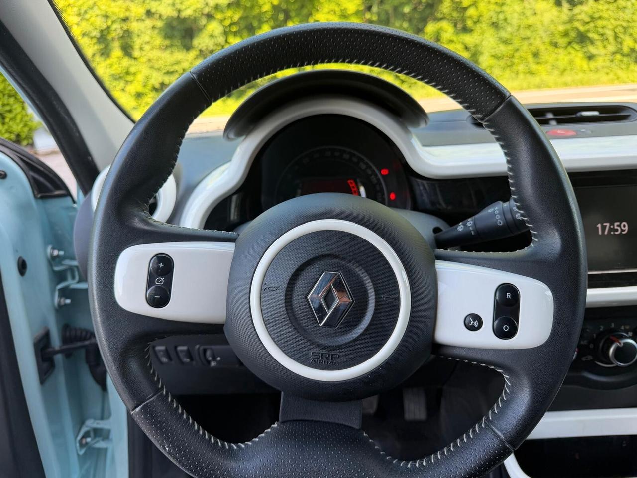 Renault Twingo SCe Lovely