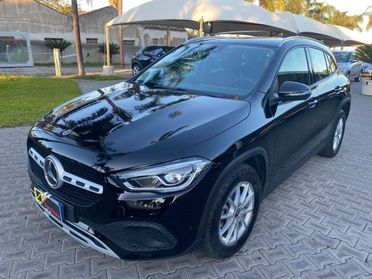 MERCEDES-BENZ GLA 200 d Automatic Extra