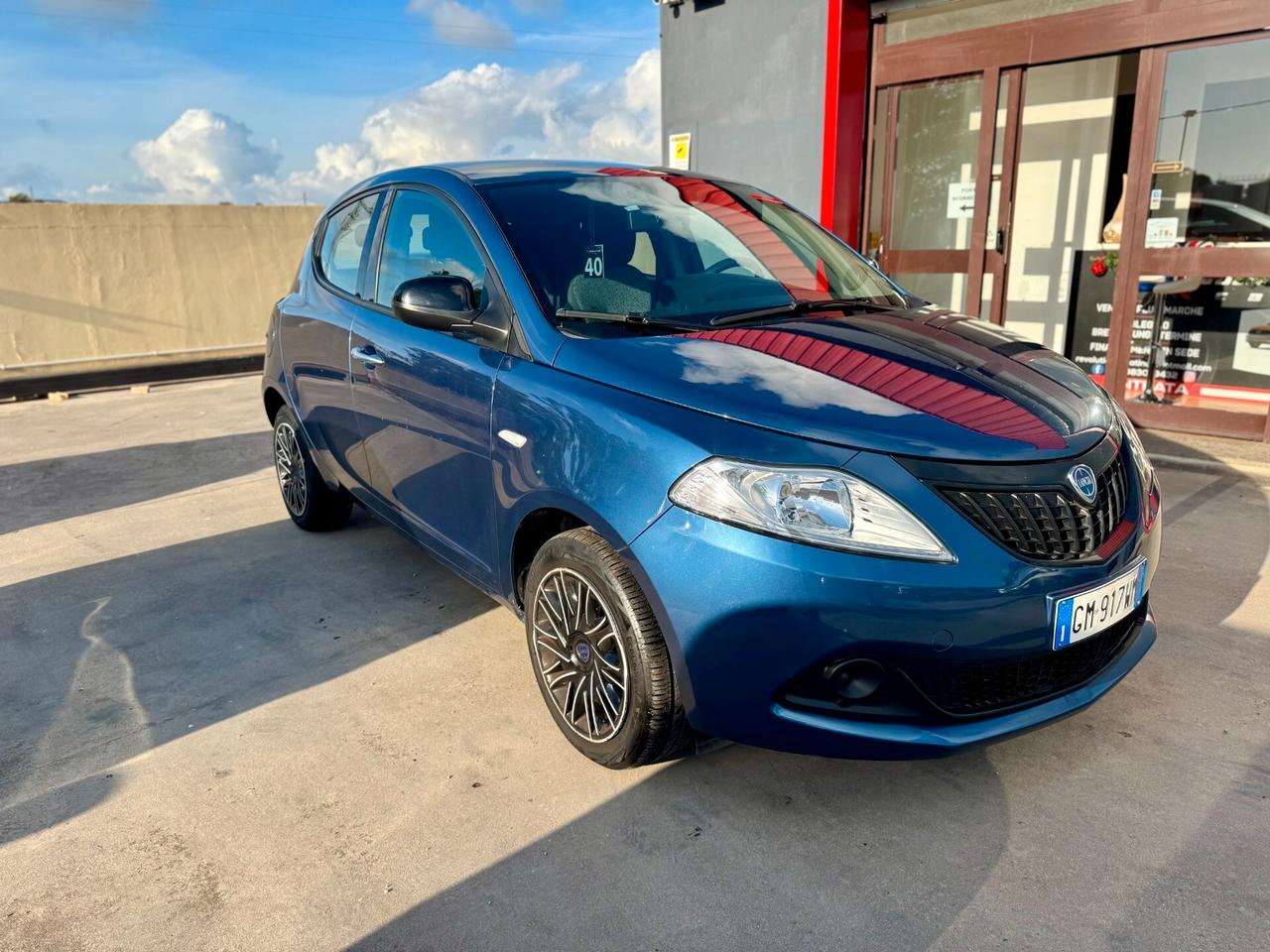 Lancia Ypsilon 1.0 FireFly 5 porte S&S Hybrid Silver Plus