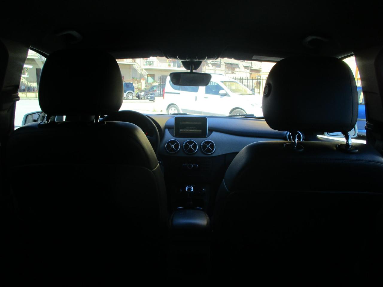 MERCEDES-BENZ B 180 CDI Premium