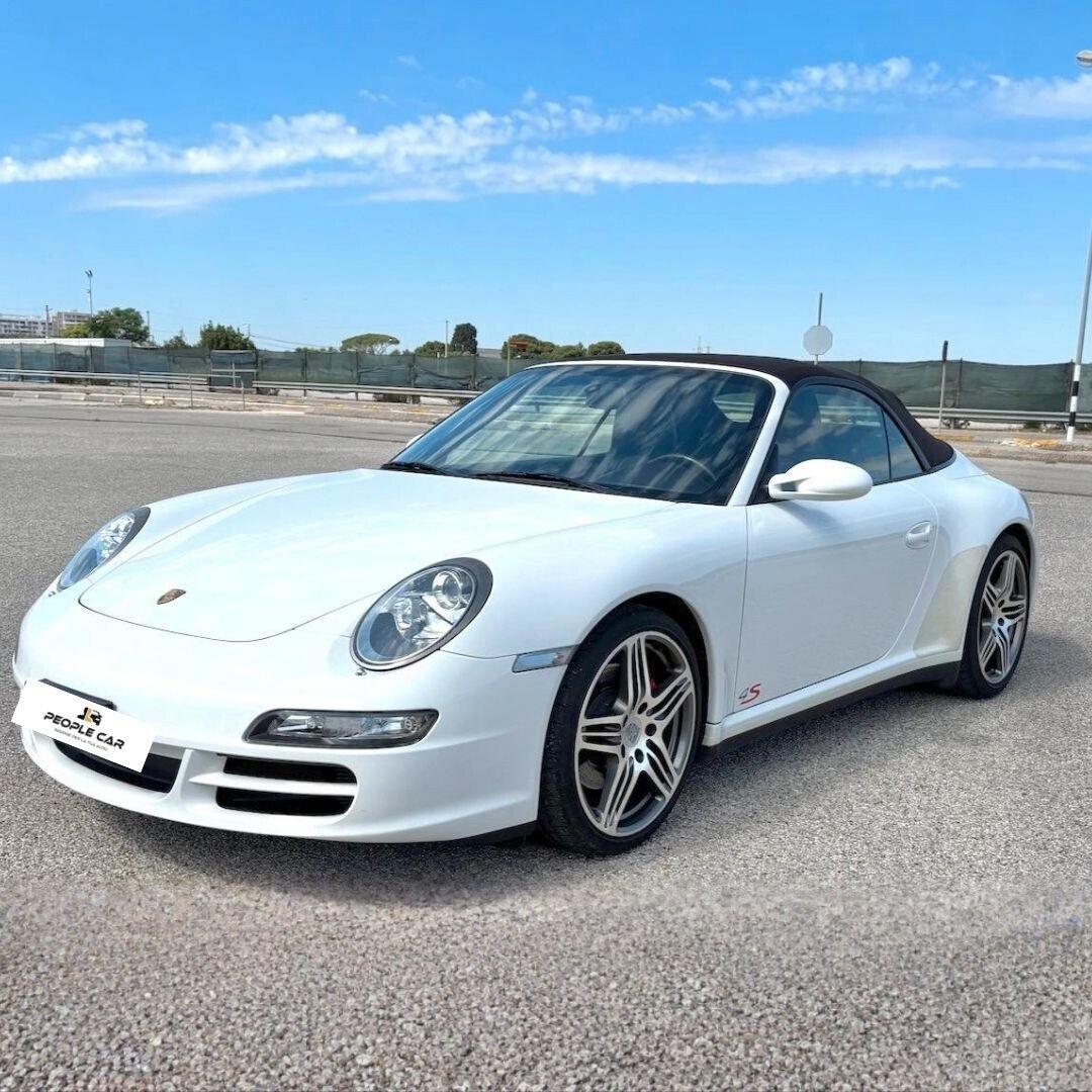 Porsche 911 Carrera 4S Cabriolet - 355CV
