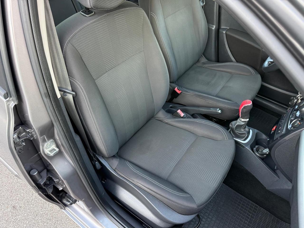 Renault Clio 1.2 16V 5 porte Dynamique