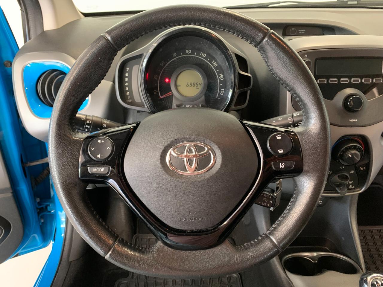 Toyota Aygo 1.0 VVT-i 69 CV 5 porte x-business