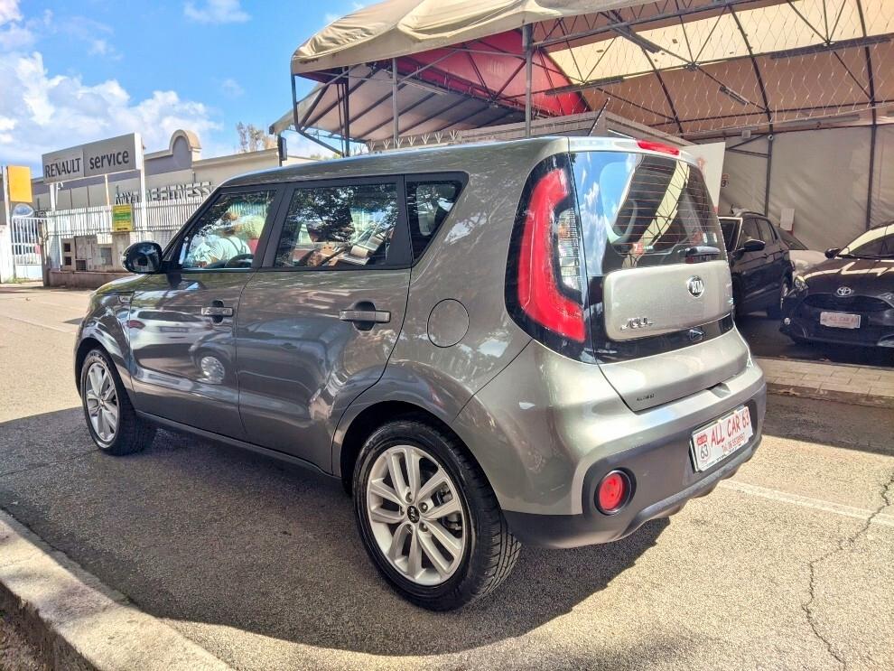 Kia Soul 1.6 CRDi UNICO PROPRIETARIO RETROCAMERA