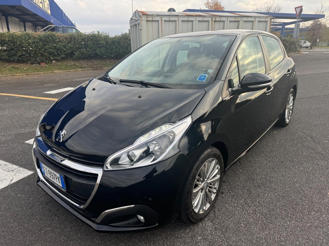 Peugeot 208 PureTech 82 Allure NEOPATENTATI