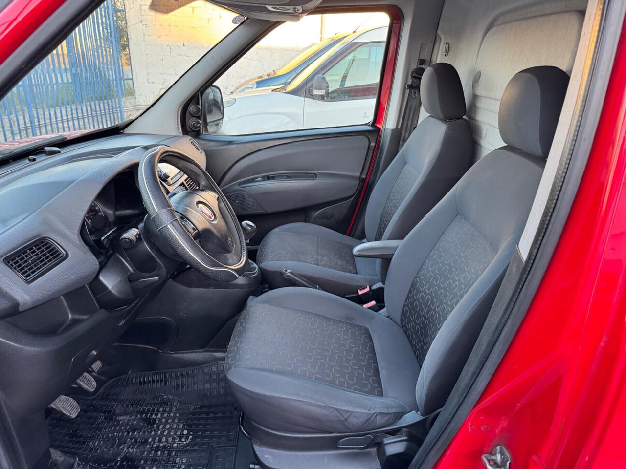 Fiat Doblo 1.4 T-Jet 16V Emotion Metano