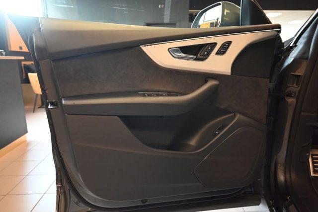AUDI Q8 50TDI Q.TIP.286CV S-LINE TET.22"PELLE RS SOSP.FULL