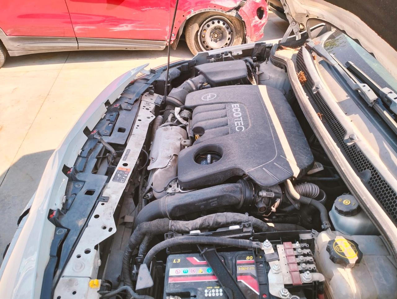 Opel Astra 1.6 CDTI - SINISTRATA -