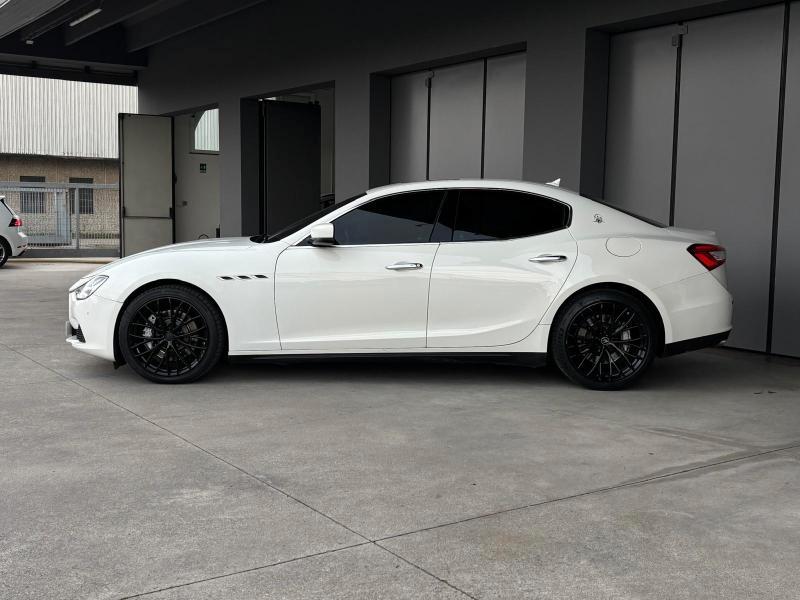 Maserati Ghibli 3.0 V6 ds 275cv auto