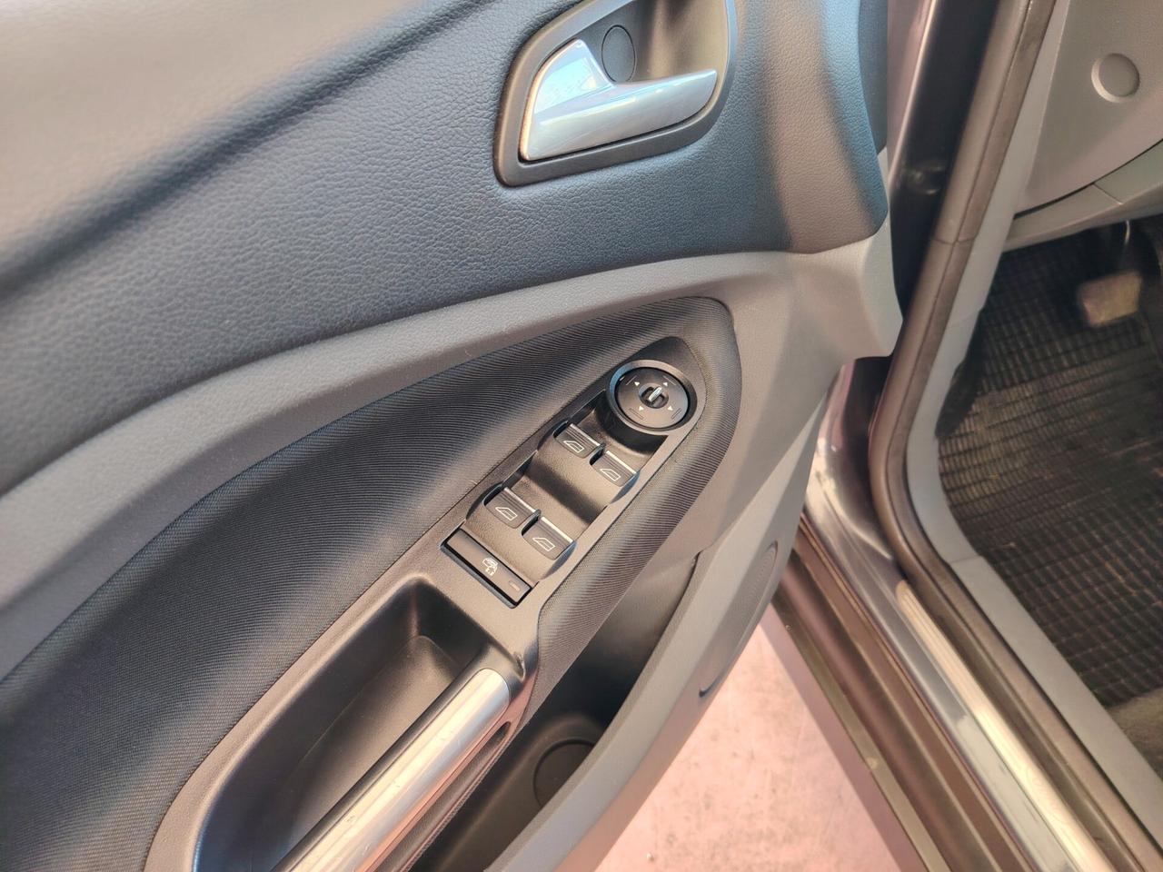 Ford C-Max 2.0 TDCi 115CV Powershift Titanium Business