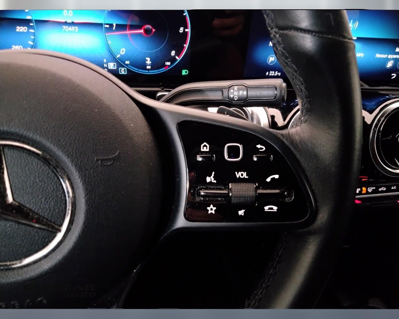 Mercedes-Benz GLB - X247 2019 - GLB 180 d Business Extra auto