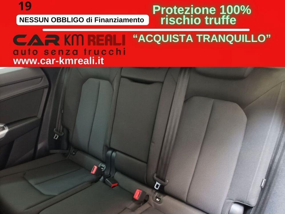 Audi Q3 35 TFSI ( da 349 € al mese)