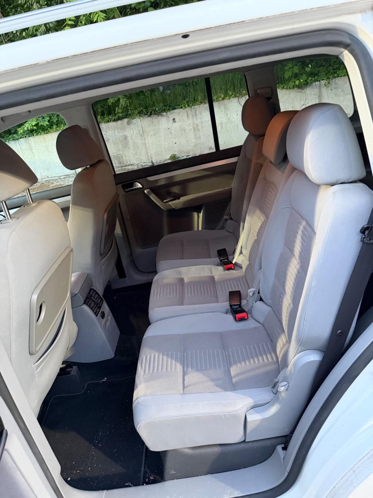 Volkswagen Touran 2.0 TDI DPF Highline