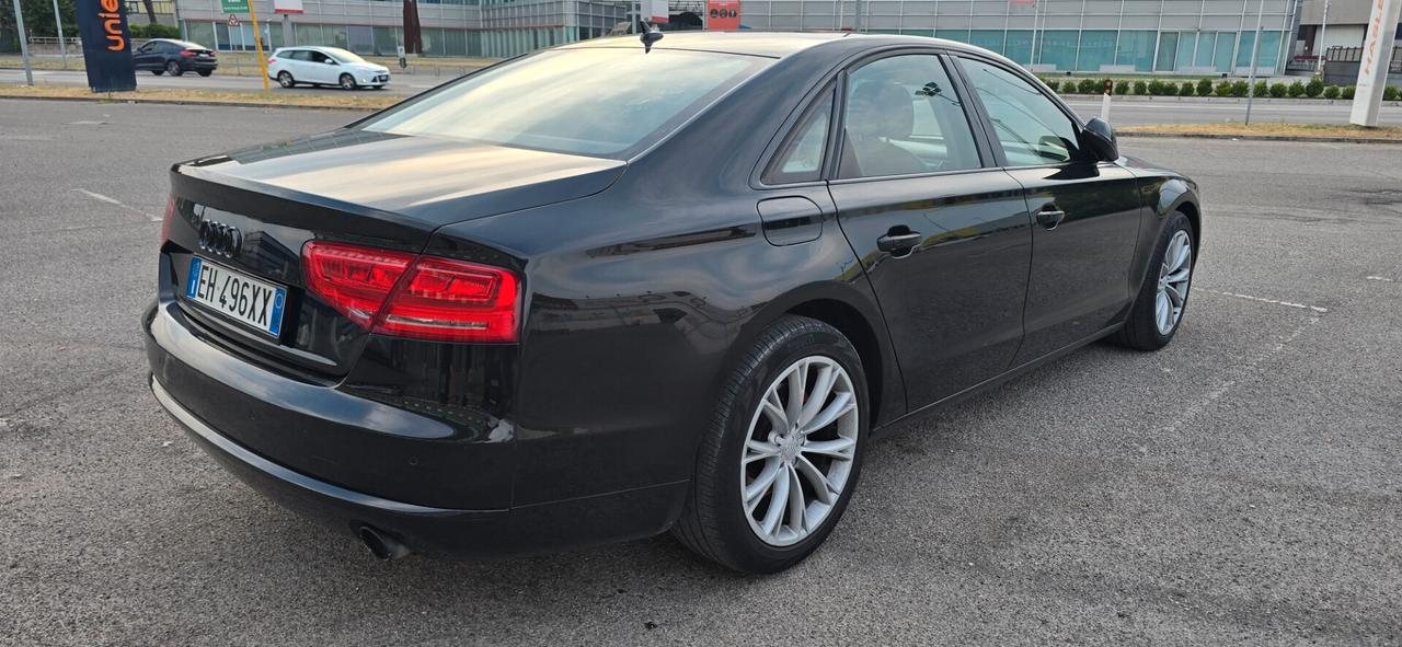 Audi A8 3.0 TDI 250 CV quattro tiptronic